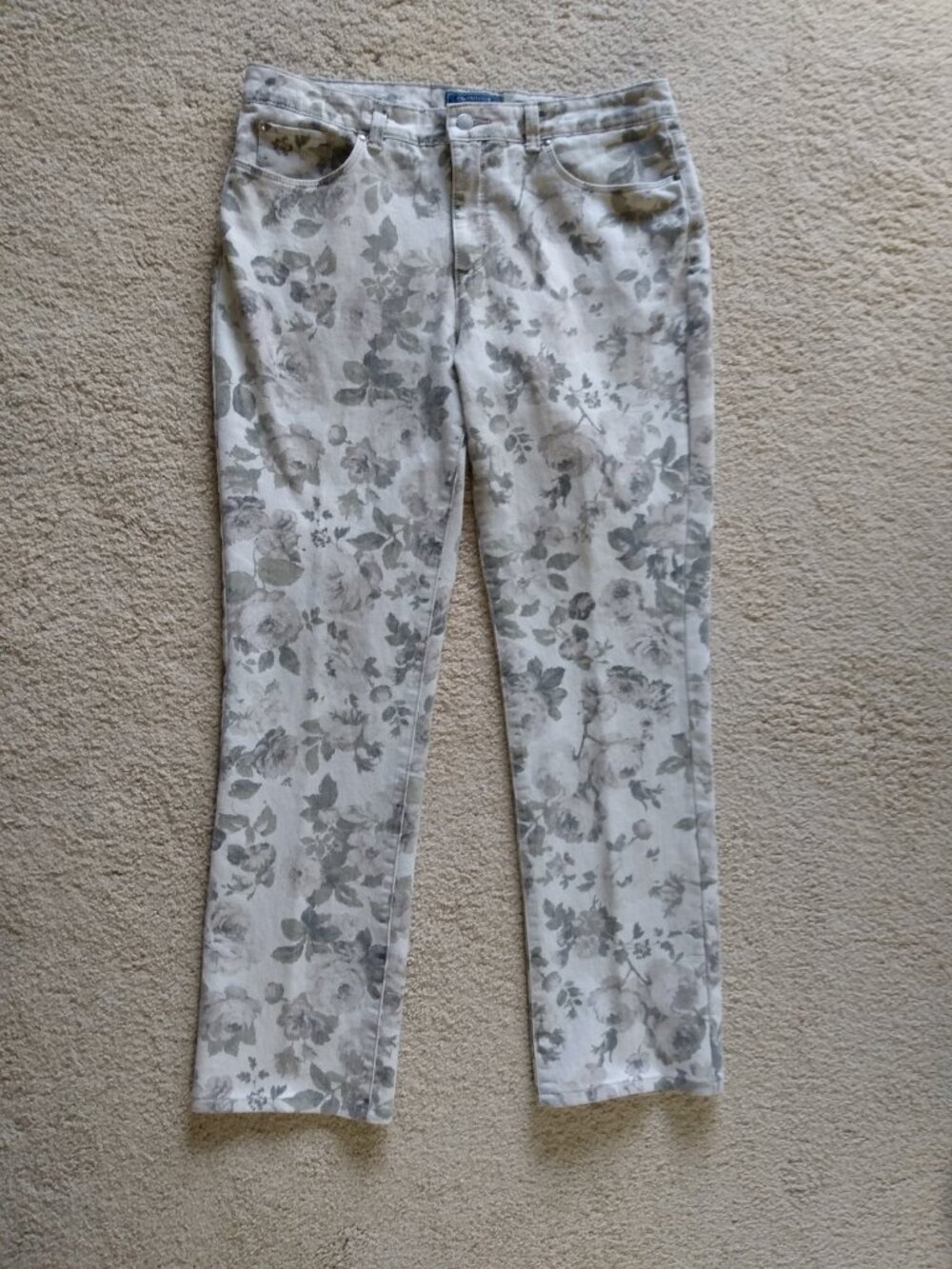 Charter Club Jean Shop Jeans Sz 12 Floral Beige Women’s Lexington Straight Leg